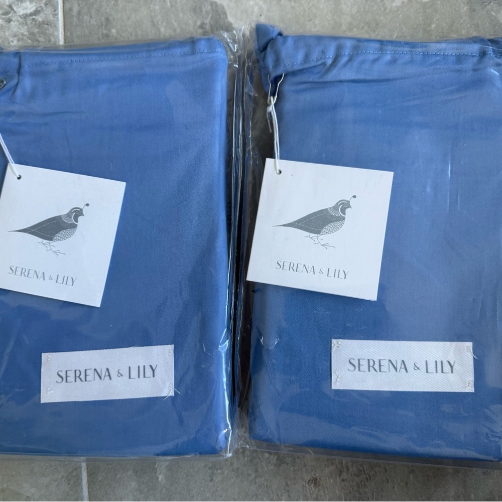 Serena & Lily French Blue king Pillowcase pair (2)